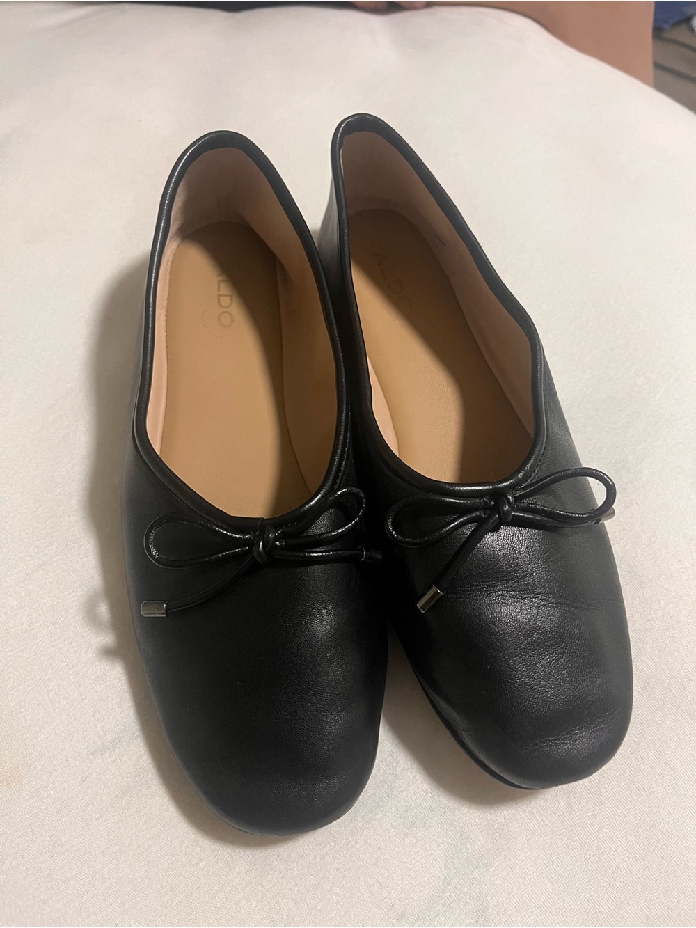 Aldo Black Leather Bow Ballet Flats